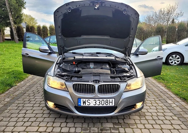 BMW Seria 3 cena 26800 przebieg: 220000, rok produkcji 2010 z Siedlce małe 497